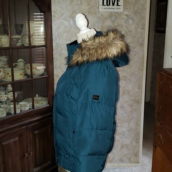 ZeroXposur Puffer Jacket NWOT - Picture 2 of 8